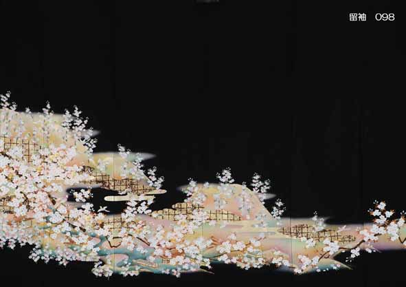 金箔小鳥に満開桜